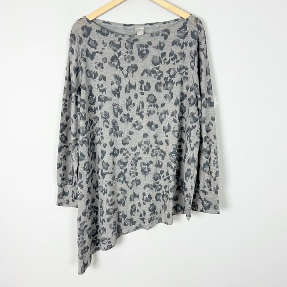 Chico's Animal Print Asymmetric Long Sleeve Top Knit Fall Size 4 XXL Women's - Picture 1 of 5
